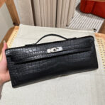 KELLY CUT 31 IN BLACK SHINY  CROCO-EMBOSSED WITH SILVER HARDWARE - Image 2