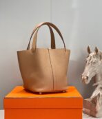 HERM Picotin lock 22 beige  GHW - Image 2