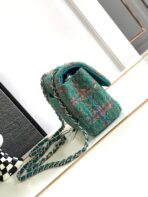 CC MEDIUM 20 CLASSIC BAG IN GREEN FOREST WOOL TWEED - Image 9