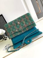 CC MEDIUM 25 CLASSIC BAG IN GREEN FOREST WOOL TWEED - Image 4