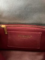 CC FLAP BAG 21 IN BLACK WITH WOODEN HANDLE - Image 10