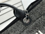 CC DEAUVILLE LARGE 38 TOTE BAG IN BLACK CANVAS WITH WHITE LOGO - Image 7