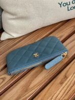 CC CLASSIC SMALL 15 ZIPPED POUCH IN TEAL GREEN GRAINED CALFSKIN - Image 4