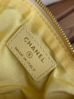 CC CLASSIC SMALL 15 ZIPPED POUCH IN YELLOW CORN GRAINED CALFSKIN - Image 8