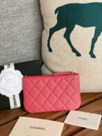 CC CLASSIC SMALL 15 ZIPPED POUCH IN BLUSH RED GRAINED CALFSKIN - Image 4
