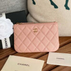 CC CLASSIC SMALL 15 ZIPPED POUCH IN LIGHT PINK GRAINED CALFSKIN - Image 2