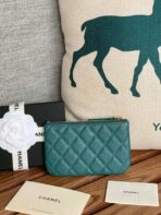CC CLASSIC SMALL 15 ZIPPED POUCH IN PINE GREEN GRAINED CALFSKIN - Image 4