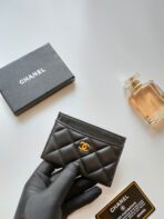CC CARD HOLDER 11.2 BLACK CALFSKIN GOLD ICON - Image 4