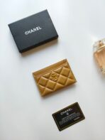 CC CARD HOLDER 11.2 AMBER GRAINED CALFSKIN GOLD ICON - Image 3