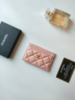 CC CARD HOLDER 11.2 PALE PINK GRAINED CALFSKIN GOLD ICON - Image 3