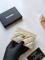 CC CARD HOLDER 11.2 CREAM GRAINED CALFSKIN GOLD ICON - Image 3