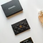 CC CARD HOLDER 11.2 BLACK GRAINED CALFSKIN GOLD ICON - Image 2