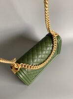 CC MEDIUM 25 BOY BAG IN OLIVE GREEN LAMBSKIN GOLD HARDWARE - Image 9