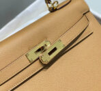 KELLY 28CM IN CHAI   GOLD HARDWARE - Image 6