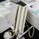 CC SMALL 20 FLAP BAG IN WHITE CALFSKIN GOLD HARDWARE - Image 10