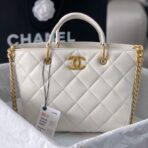 CC MEDIUM 27 TOTE BAG IN WHITE CALFSKIN - Image 2
