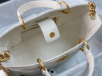 CC MEDIUM 27 TOTE BAG IN WHITE CALFSKIN - Image 10