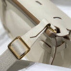 HM JYPSIERE SHOULDER BAG 23 IN BEIGE  GOLD HARDWARE - Image 9