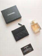 CC ZIPPED CARD HOLDER 11.5 BLACK GRAINED CALFSKIN GOLD ICON - Image 6