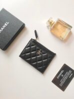 CC ZIPPED CARD HOLDER 11.5 BLACK CALFSKIN GOLD ICON - Image 4