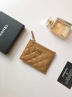 CC ZIPPED CARD HOLDER 11.5 AMBER GRAINED CALFSKIN GOLD ICON - Image 4