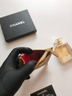 CC ZIPPED CARD HOLDER 11.5 AMBER GRAINED CALFSKIN GOLD ICON - Image 5
