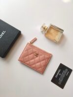 CC ZIPPED CARD HOLDER 11.5 PEACH GRAINED CALFSKIN GOLD ICON - Image 5