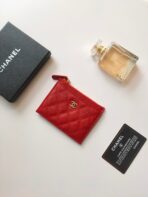 CC ZIPPED CARD HOLDER 11.5 RED GRAINED CALFSKIN GOLD ICON - Image 4