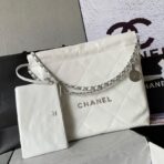 CC MEDIUM 37 HANDBAG IN WHITE SHINY CALFSKIN SILVER HARDWARE - Image 2