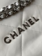 CC MEDIUM 37 HANDBAG IN WHITE SHINY CALFSKIN SILVER HARDWARE - Image 7