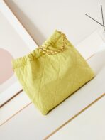 CC CLASSIC MEDIUM 37 BAG IN YELLOW CORN CANVAS - Image 4