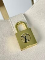 LOW KEY SHOULDER BAG 26 IN QUARTZ GRAINED CALFSKIN GOLD BUCKLE - Image 6