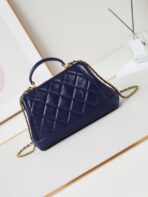 MEDIUM TOP HANDLE BAG 23 IN NAVY BLUE OIL-WAX LAMBSKIN GOLD HARDWARE - Image 5