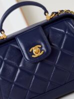 MEDIUM TOP HANDLE BAG 23 IN NAVY BLUE OIL-WAX LAMBSKIN GOLD HARDWARE - Image 8