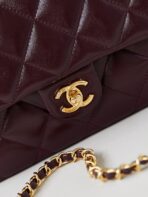 FLAP BAG WITH TOP HANDLE 25 IN WINE RED OIL-WAX LAMBSKIN GOLD HARDWARE - Image 9