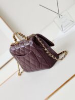 FLAP BAG WITH TOP HANDLE 25 IN WINE RED OIL-WAX LAMBSKIN GOLD HARDWARE - Image 10