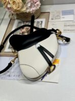 SADDLE BAG 25 WITH STRAP LATTE BLACK MIX WHITE GRAINED - Image 5
