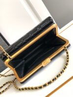 CHA 23K Handbag - Image 9