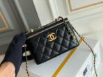 CHA 24C Vanity Bag - Image 3