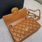 FLAP BAG 20CM CARAMEL LAMBSKIN GOLD HARDWARE - Image 6