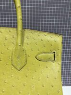 HM BIRKIN 30CM LIME OSTRICH  GOLD HARDWARE - Image 3