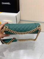 BOY BAG MEDIUM 25 EVERGREEN CAVIAR GOLD HARDWARE - Image 6