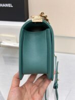 BOY BAG MEDIUM 25 EVERGREEN CAVIAR GOLD HARDWARE - Image 7