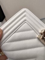 BOY BAG SMALL 20 WHITE CHEVRON CAVIAR GOLD HARDWARE - Image 8