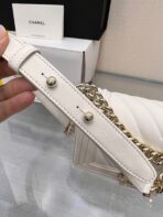 BOY BAG SMALL 20 WHITE CHEVRON CAVIAR GOLD HARDWARE - Image 9