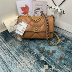CC MEDIUM 26 FLAP BAG IN PEANUT LAMBSKIN - Image 2