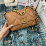 CC MEDIUM 26 FLAP BAG IN PEANUT LAMBSKIN - Image 3