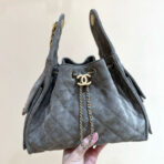 CC 25 HANDBAG IN GREY 30 SUEDE GOLD HARDWARE - Image 2