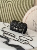 25P VANITY 17 CAVIAR WITH HANDLE METAL IN BLACK  SILVER HARDWARE - Image 6