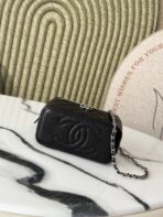 25P VANITY 17 CAVIAR WITH HANDLE METAL IN BLACK  SILVER HARDWARE - Image 7